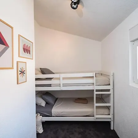 Vila Met Verwarmd Zwembad En Zeezicht